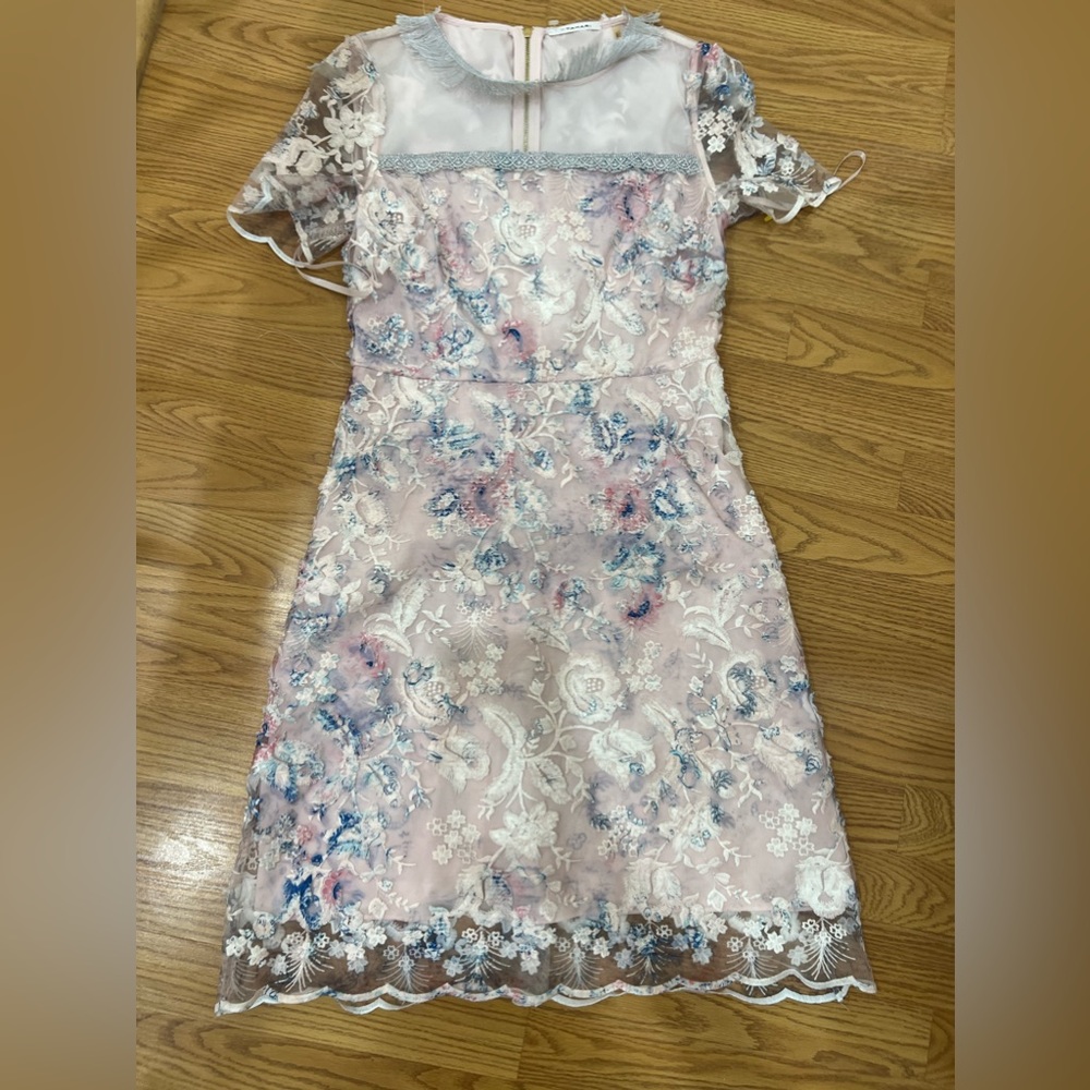 Elie Tahari lace floral dress